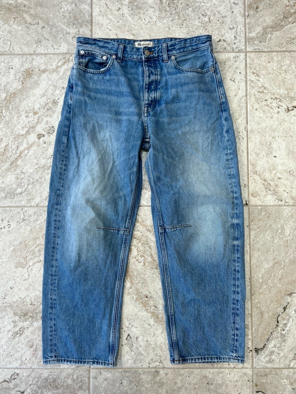 Madewell The Darted Barrel-Leg Button Fly Cotton Denim Jeans Light Blue, size 2 - Picture 2 of 12
